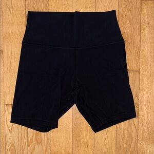 Lululemon Align 8”